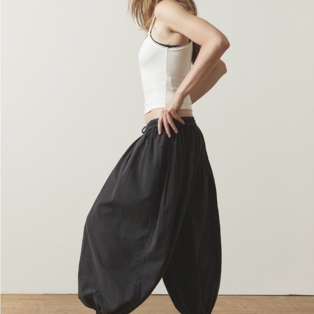 Women's Out From Under Jasmine Balloon Black Harem Pants
